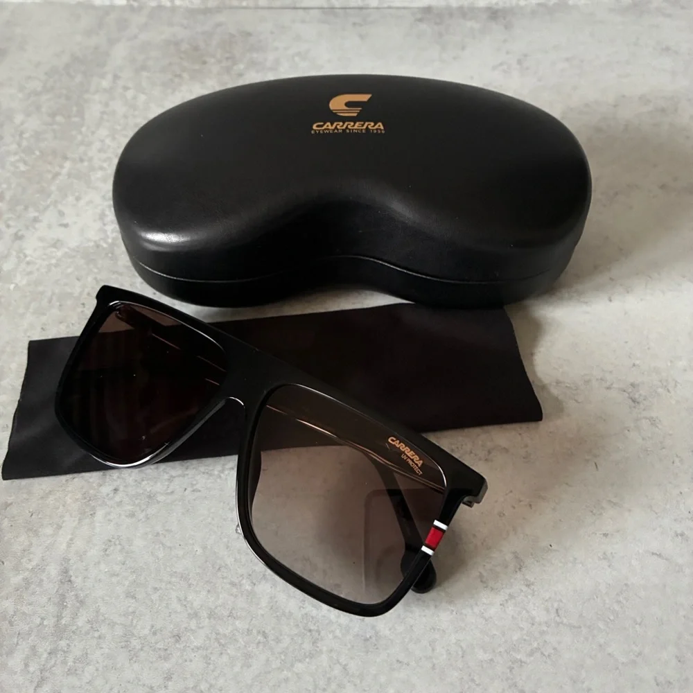 Carrera Vizon/S Black Brown Gradient Shield Sunglasses 145 UV Protect w/ Case